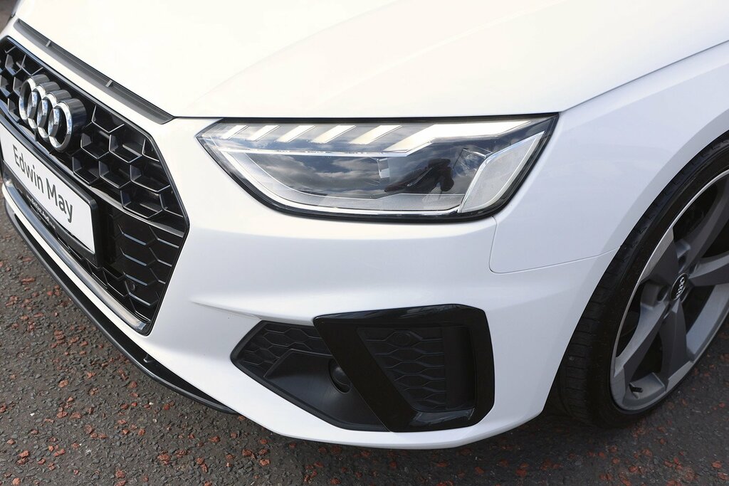 Audi A4 2020 Audi A4 Black Edition 35 Tdi White #5