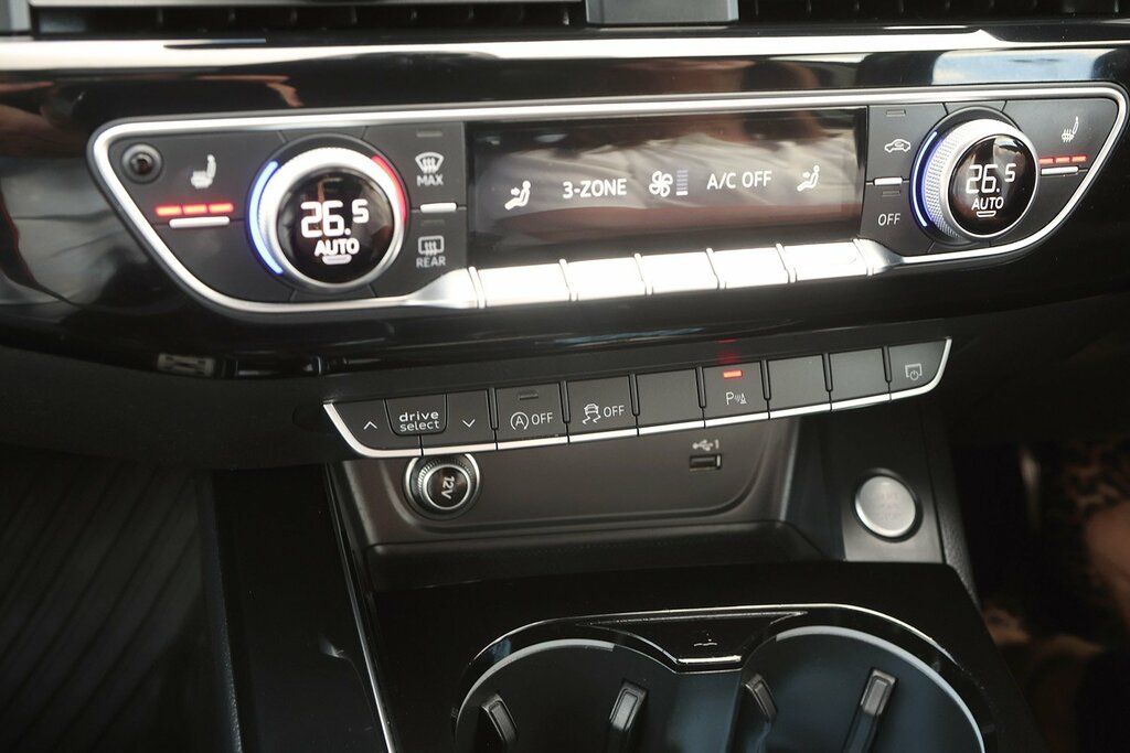 Audi A4 35 Tfsi Sport S Tronic Black #12