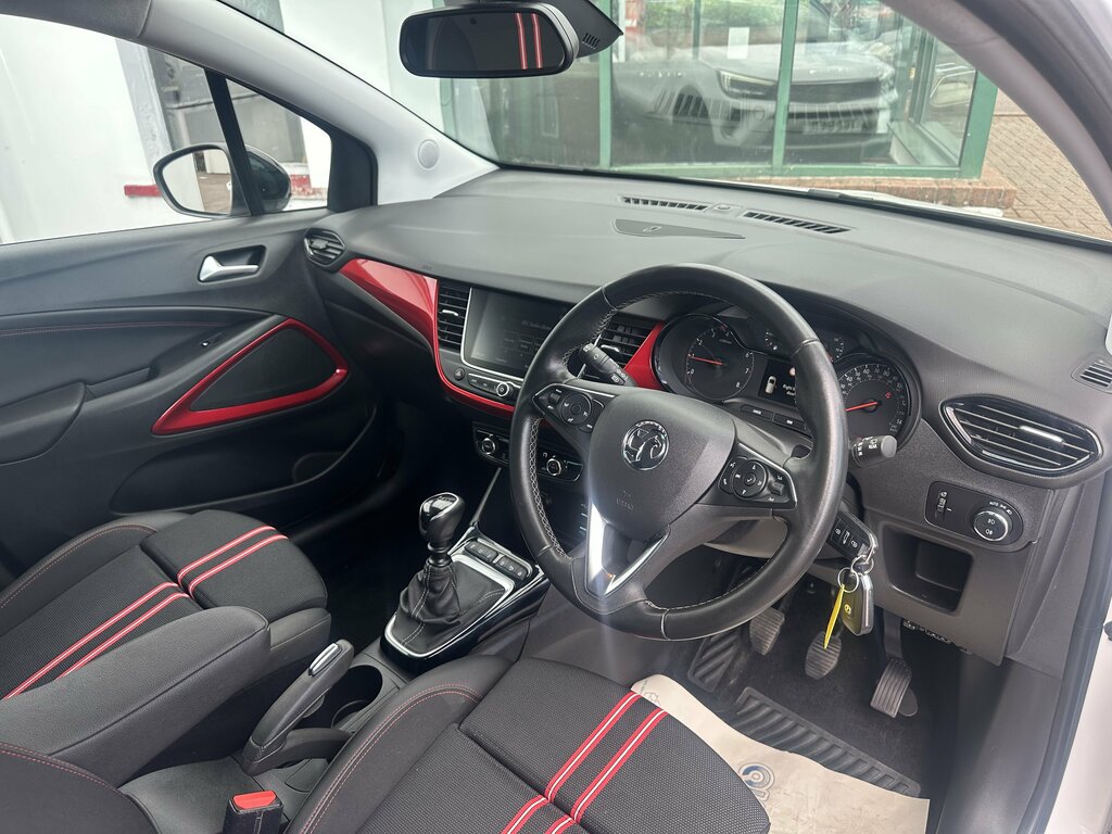 Vauxhall Crossland Sri Nav White #11