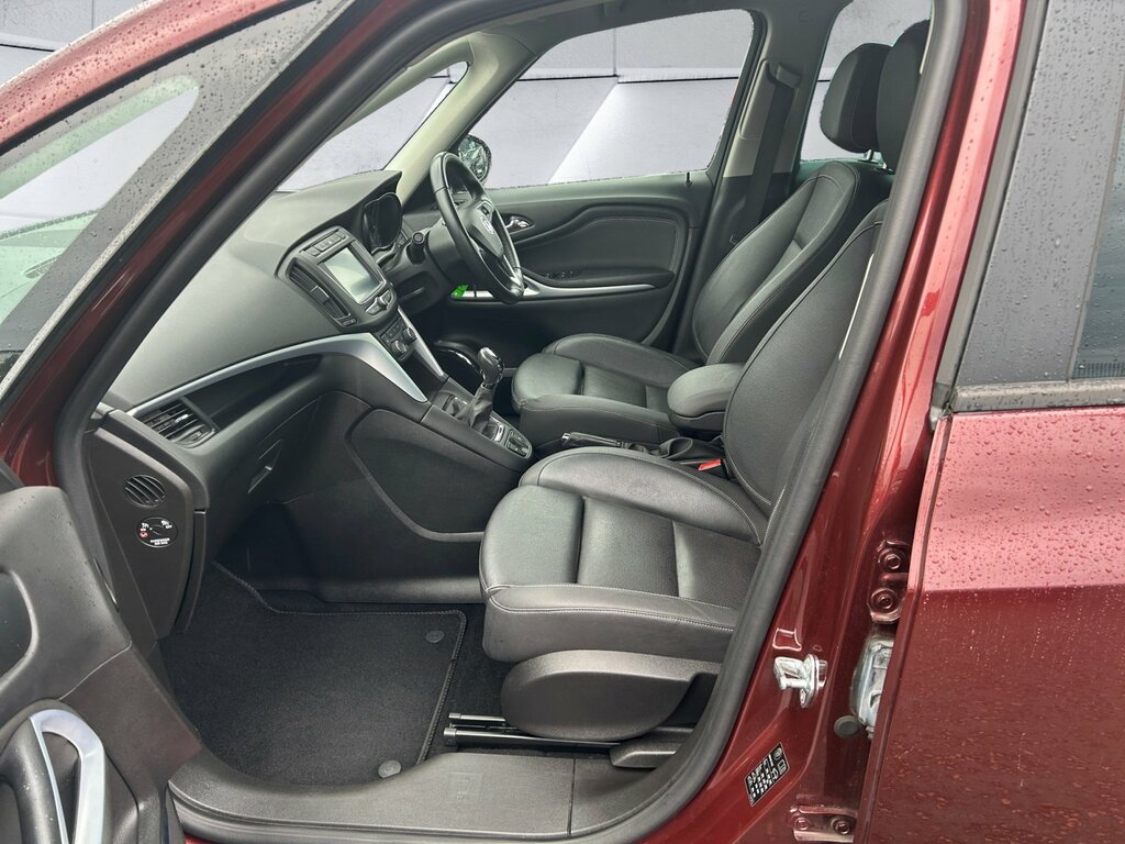 Vauxhall Zafira Tourer Mpv Blue #9