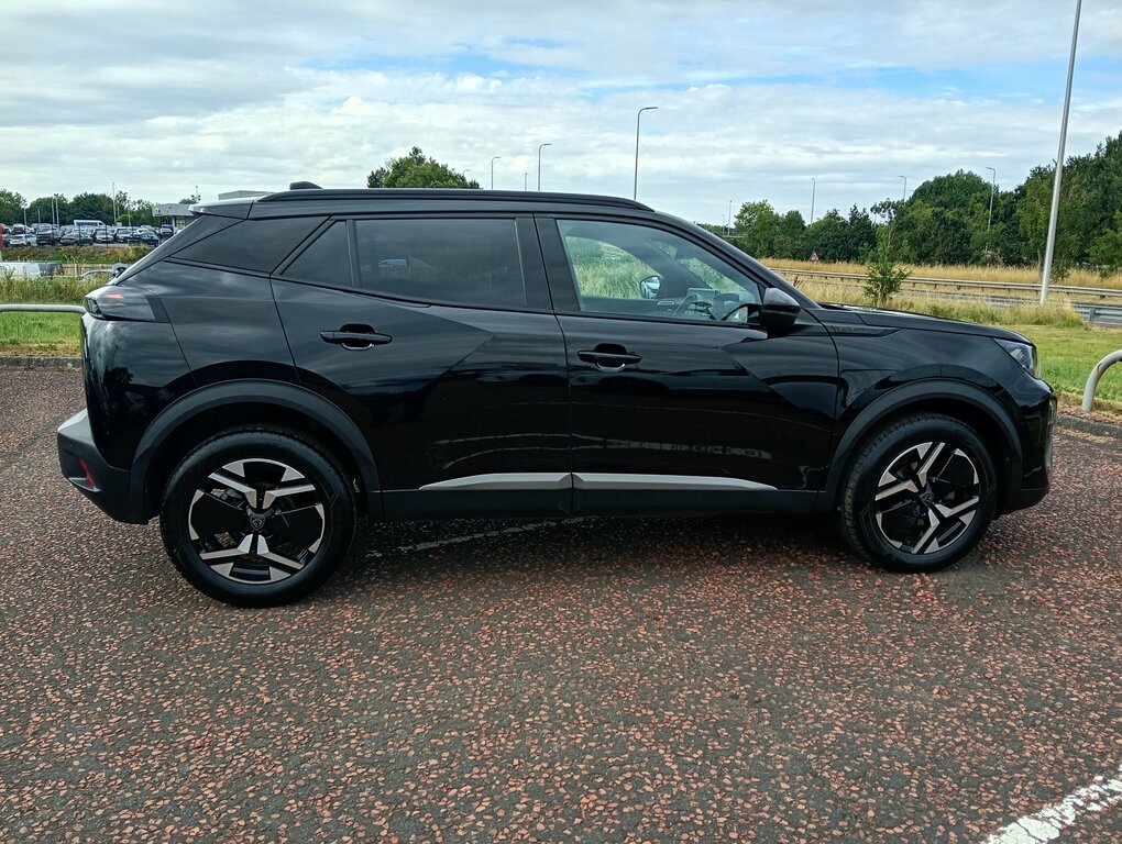 Peugeot 2008 2024 Peugeot 2008 1.2 Puretech Eat8 Ss Gt Black #4