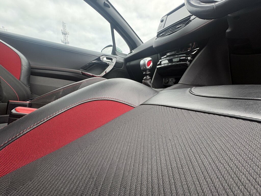 Peugeot 208 1.2 Puretech Gt Line Euro 6 Ss  #25