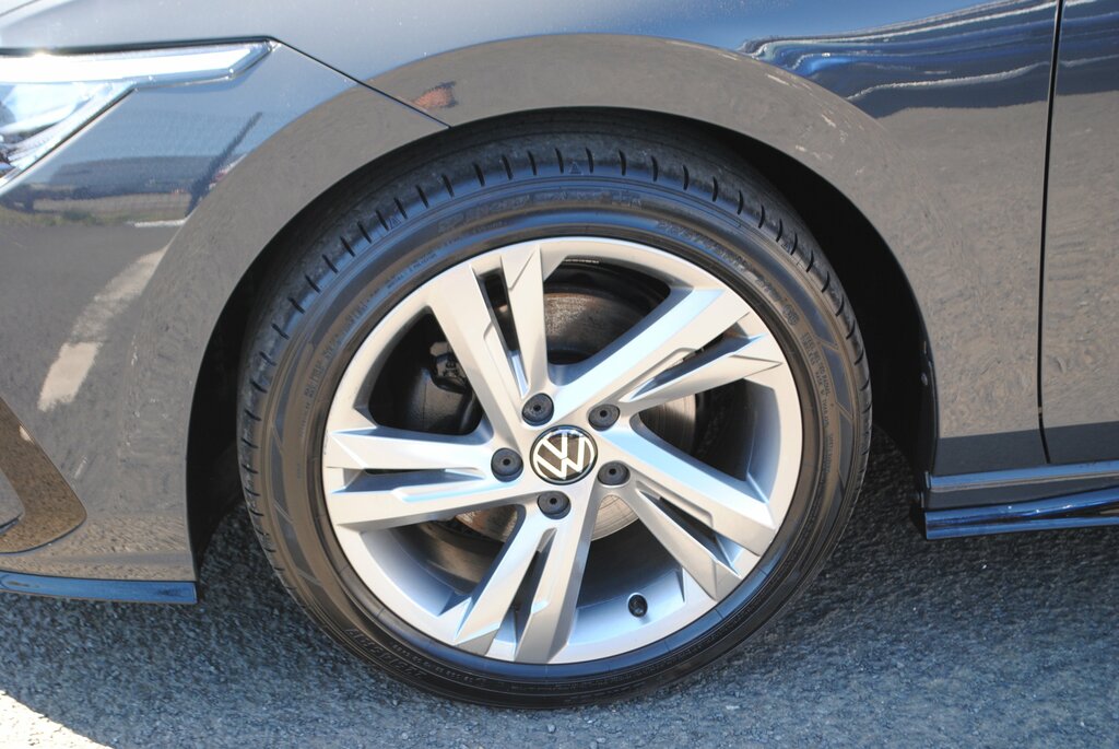 Volkswagen Golf 2023 Volkswagen Golf 1.5 R-line Tsi Grey #3