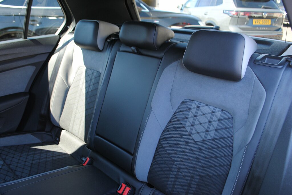 Volkswagen Golf 2023 Volkswagen Golf 1.5 R-line Tsi Grey #5