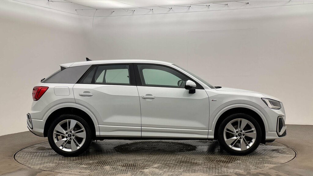 Audi Q2 2022 Audi Q2 1.5 Tfsi S Line White #4