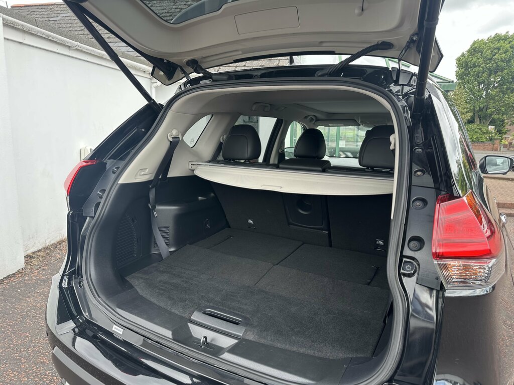 Nissan X-Trail 2021 Nissan X-trail 1.7 Dci Tekna 7 Seats Black #6
