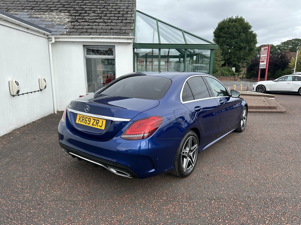 Mercedes-Benz C Class 2019 Mercedes C-class 2.0 C 300 D Amg Line Premium Blue #4