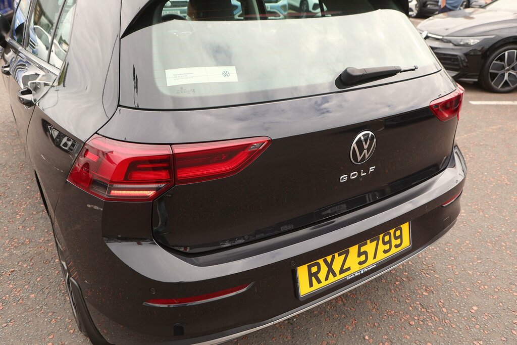 Volkswagen Golf 2.0 Tdi Life Estate Euro 6 Ss Black #14