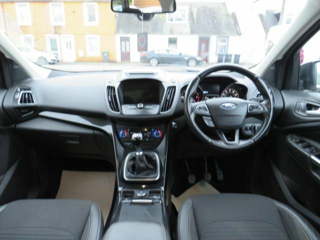 Ford Kuga 1.5 Ecoboost 150 Vignale  #13