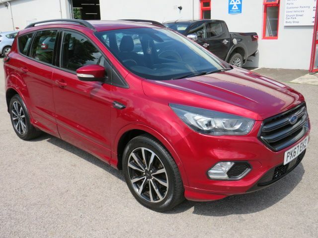 Ford Kuga 1.5 Ecoboost St-line Red