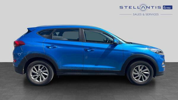Hyundai Tucson 1.6 Gdi Blue Drive Se Nav Suv Eu RK17RYV #2