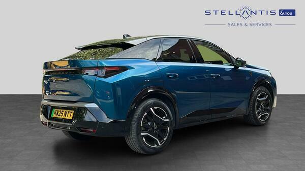 Peugeot 3008 73Kwh Gt Suv 210 Ps KW25NTT #3