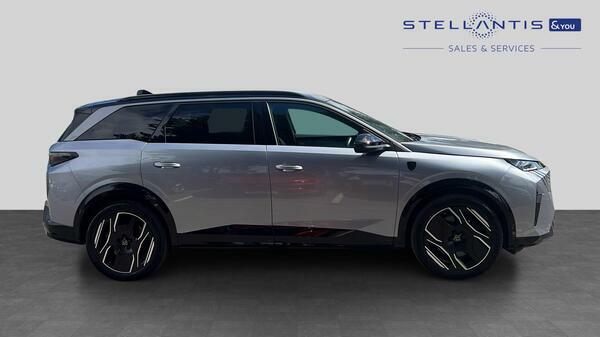 Peugeot 5008 73Kwh Gt Suv 210 Ps GF25MBU #2