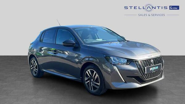 Peugeot 208 1.2 Puretech Allure Premium Hatchback