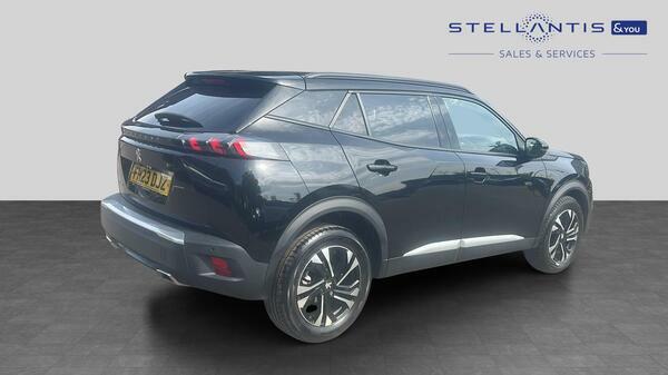 Peugeot 2008 1.2 Puretech Allure Premium Suv Manua FH23DJZ #3