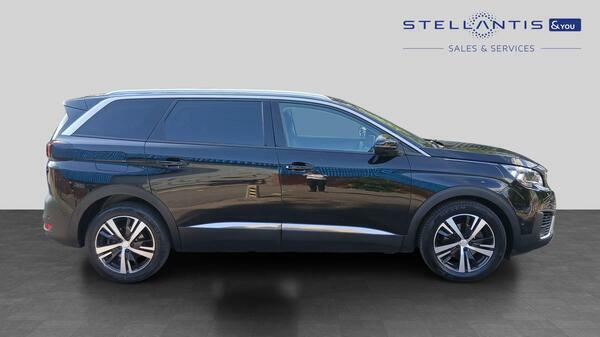 Peugeot 5008 1.5 Bluehdi Allure Suv Euro 6 S Black #2