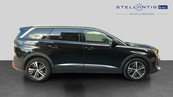 Peugeot 5008 1.5 Bluehdi Allure Premium Suv E #2