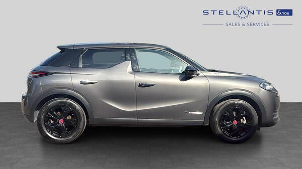 DS DS 3 Crossback E-tense 50Kwh Performance Line Crossback Elect Grey #2
