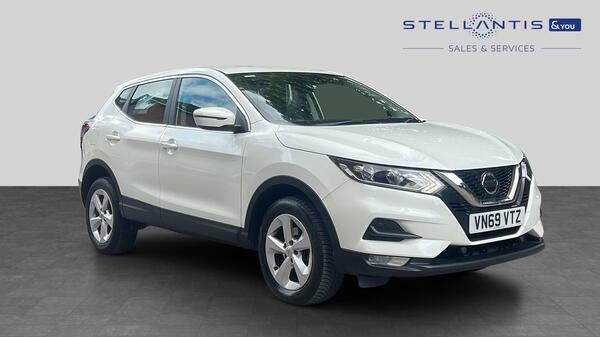 Nissan Qashqai 1.3 Dig-t Acenta Premium Suv Eur White