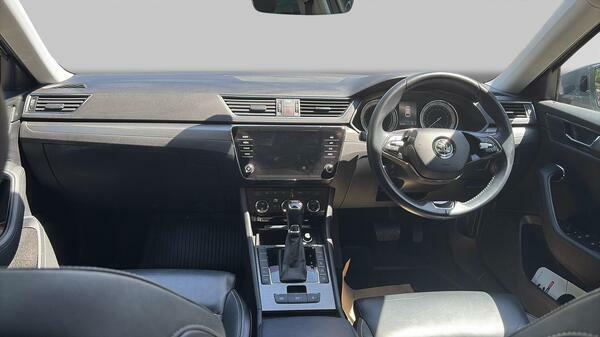 Skoda Superb 1.4 Tsi Iv Se L Dsg Black #41