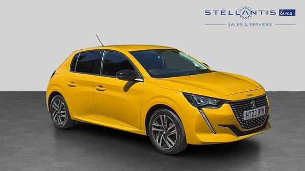 Peugeot 208 1.2 Puretech Allure Premium Hatchback