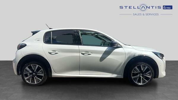Peugeot 208 1.2 Puretech Gt Hatchback Euro 6 YP72HWH White #2