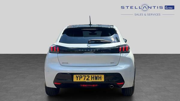 Peugeot 208 1.2 Puretech Gt Hatchback Euro 6 YP72HWH White #4
