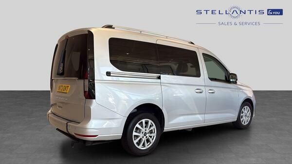Ford Grand Tourneo Connect 1.5 Ecoboost Titanium Mpv Euro 6 YN73OVT #3
