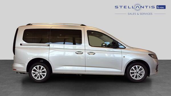 Ford Grand Tourneo Connect 1.5 Ecoboost Titanium Mpv Euro 6 YN73OVT #2