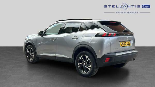 Peugeot 2008 1.2 Puretech Allure Premium Suv PK20AJU #6