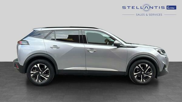 Peugeot 2008 1.2 Puretech Allure Premium Suv PK20AJU #2