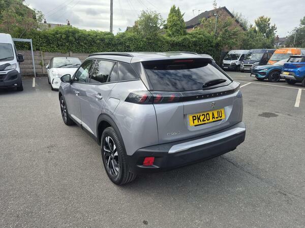 Peugeot 2008 1.2 Puretech Allure Grey #1