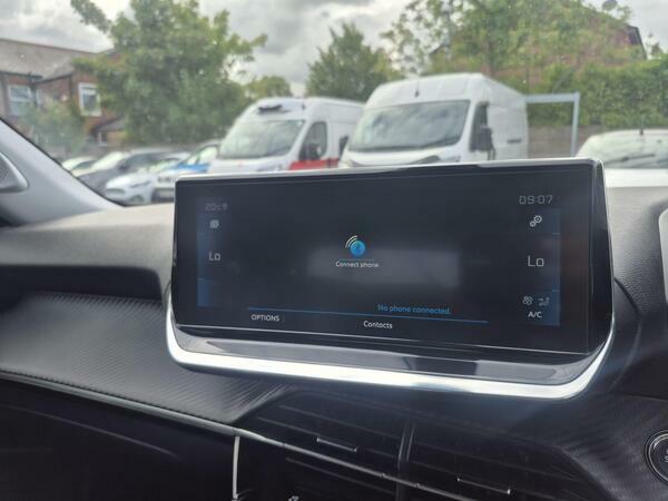 Peugeot 2008 1.2 Puretech Allure Grey #5