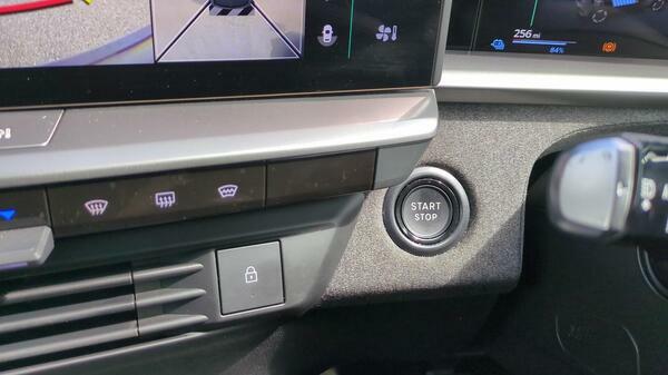 Vauxhall Grandland Ultimate Grey #24