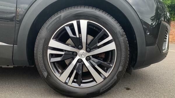 Peugeot 5008 White #15