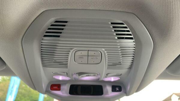 Peugeot 5008 White #38