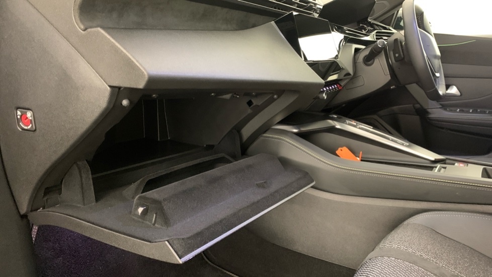 Peugeot 308 1.2 Hybrid 145 Gt E-dsc6 Grey #43