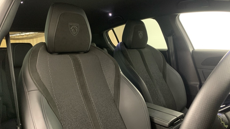 Peugeot 308 1.2 Hybrid 145 Gt E-dsc6 Grey #40
