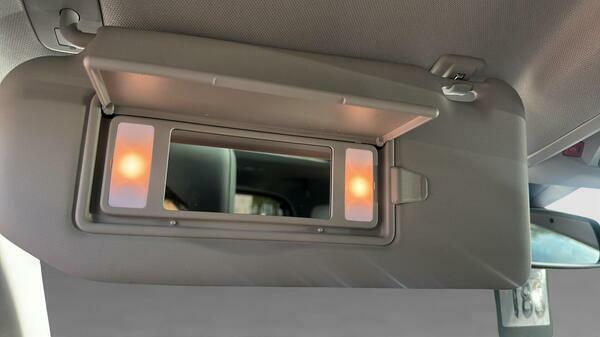 Citroen C5 Aircross 1.2 Puretech Max White #16