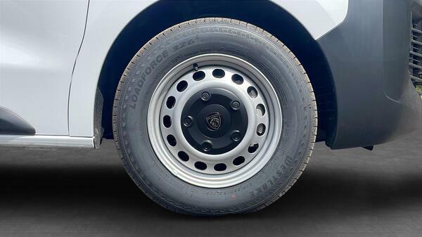 Peugeot Expert 2.0 Bluehdi 145 Asphalt Van White #11