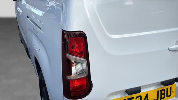 Peugeot Partner 1.5 Bluehdi 950 Asphalt Long Panel Van 6Dr #5