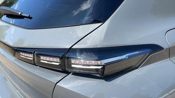 Peugeot 308 54Kwh Allure Hatchback 156 Ps  #5