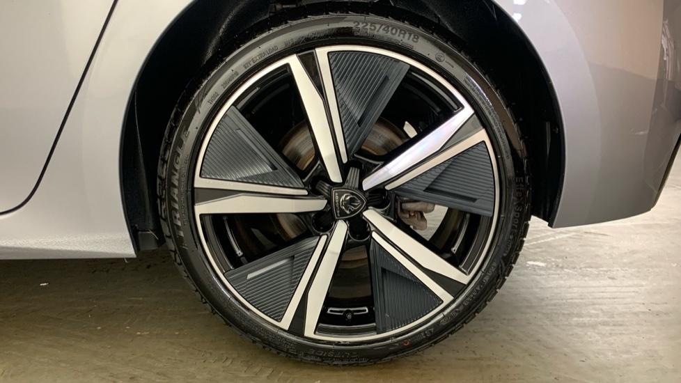 Peugeot 308 1.2 Puretech Gt Eat8 Red #24
