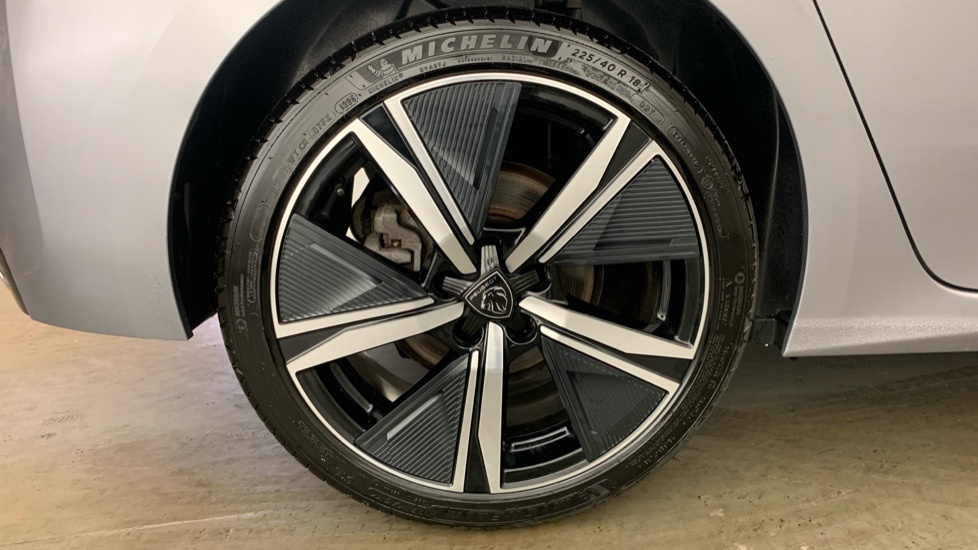 Peugeot 308 1.2 Puretech Gt Eat8 Red #21