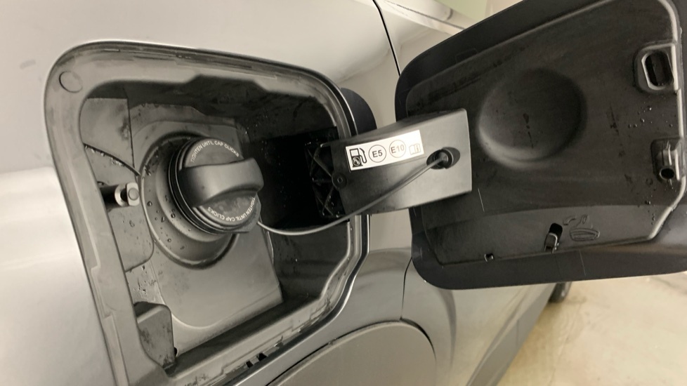 Peugeot 3008 1.2 Hybrid 145 Gt E-dsc6 Grey #31