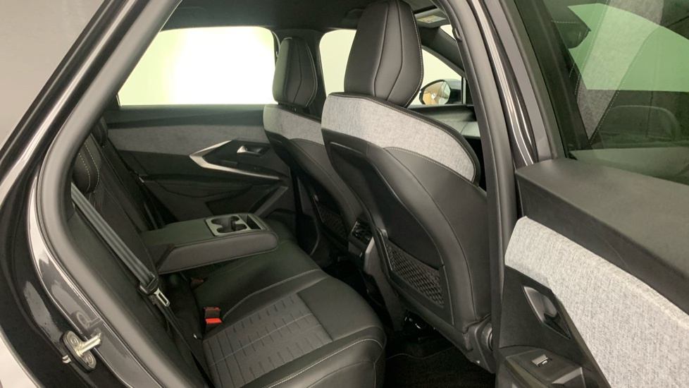 Peugeot 3008 1.2 Hybrid 145 Gt E-dsc6 Grey #66