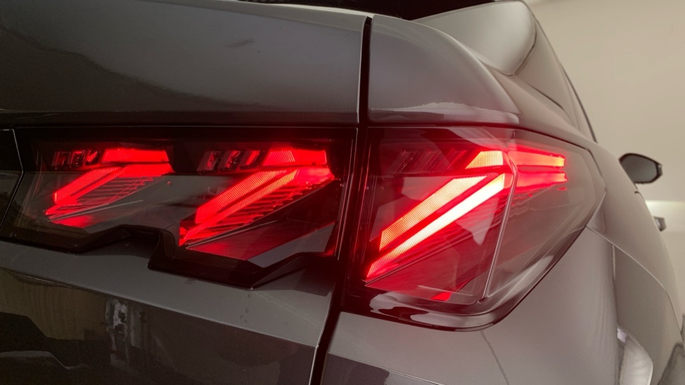 Peugeot 3008 1.2 Hybrid 145 Gt E-dsc6 Grey #41