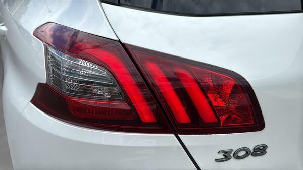 Peugeot 308 2.0 Bluehdi Gt Hatchback Eat Euro 6 S White #5