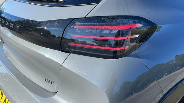 Peugeot 208 1.2 Puretech Gt Hatchback Euro 6 KO74XLN #5