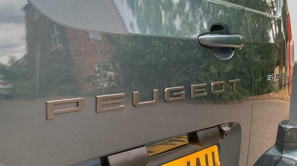 Peugeot E-Partner Peugeot E- Long 750 100Kw 50Kwh Asphalt Van Grey #47